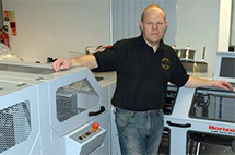 Типография Union print выбирает новый Horizon StitchLiner 5500