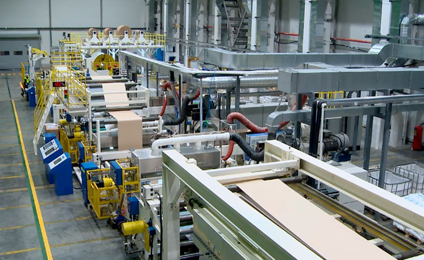 В “ИЛИМ-ТНП” начат выпуск ламинированного картона для молочной упаковки