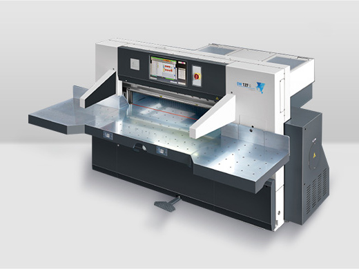 Новая бумагорезательная машина Guowang GW115F инсталлирована в типографии «Полиграф Медиа Групп»