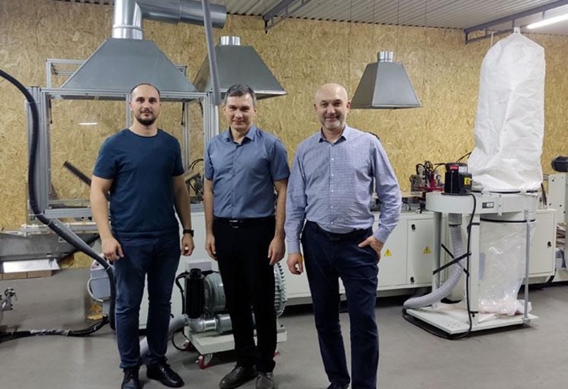 В типографии “ИваФлекс” установлена пакетоделательная машина S-Dai