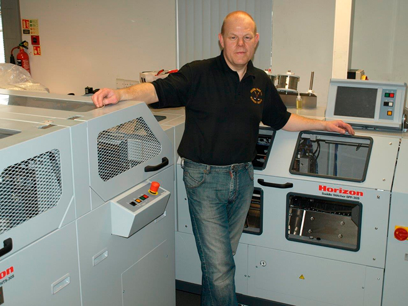 Типография Union print выбирает новый Horizon StitchLiner 5500